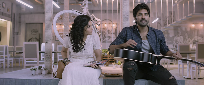 Neevevaro (2018) Hindi Dubbed Full Movie 480p - 720p poster